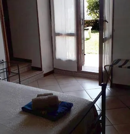 Casale Massina 4 Apartments- Giada-agata-perla-quarzo Salo